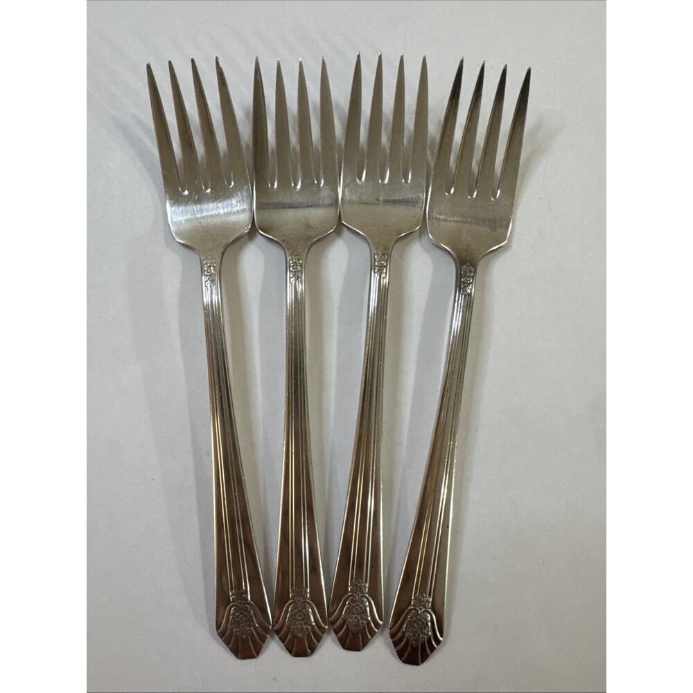 4 Salad Forks - Imperial - International Silverplate Wm Rogers Silverware 6.5”